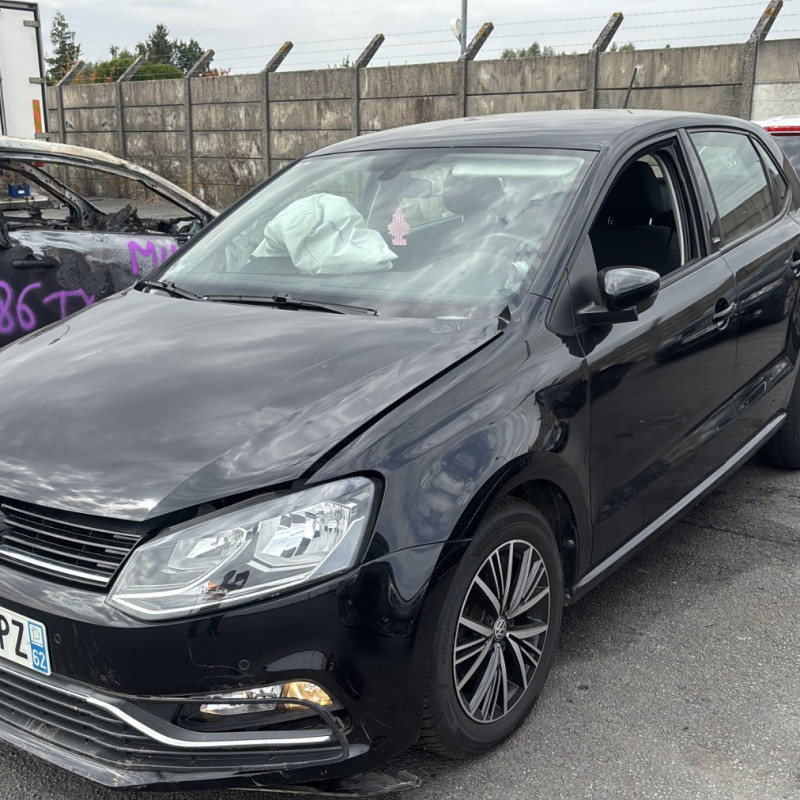 VOLKSWAGEN POLO 5 PHASE 2 1.2 TSI - 16V TURBO Photo n°12