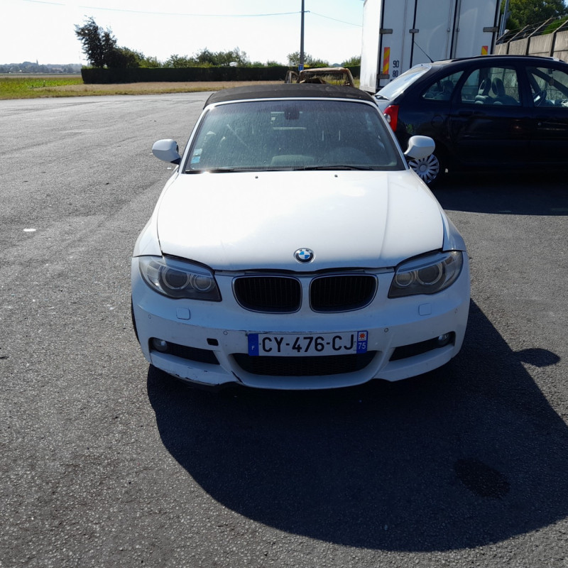 BMW SERIE 1 E88 CABRIO 120d 2.0D - 16V TURBO Photo n°5