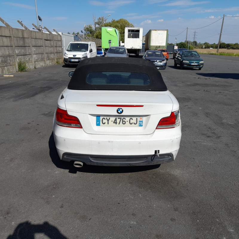 BMW SERIE 1 E88 CABRIO 120d 2.0D - 16V TURBO Photo n°7