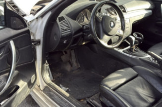 BMW SERIE 1 E88 CABRIO 120d 2.0D - 16V TURBO