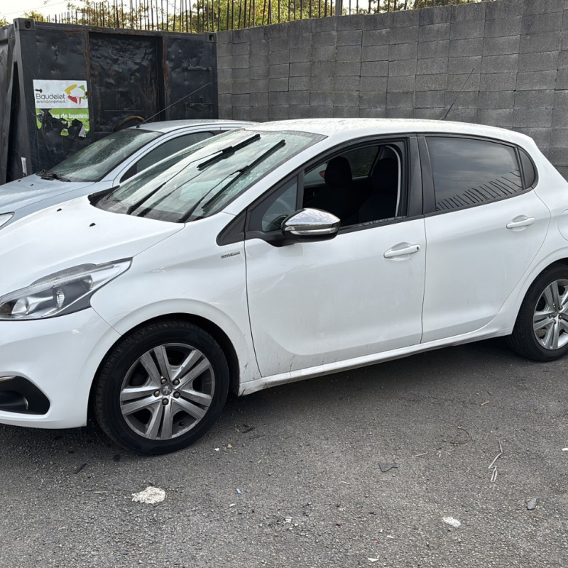 PEUGEOT 208 1 PHASE 2 1.2 VTI - 12V Photo n°1