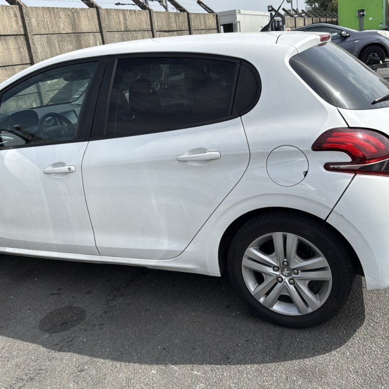 PEUGEOT 208 1 PHASE 2 1.2 VTI - 12V Photo n°7