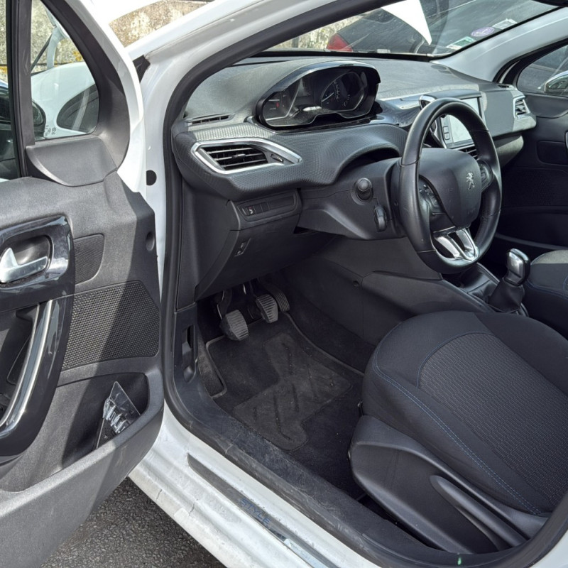 PEUGEOT 208 1 PHASE 2 1.2 VTI - 12V Photo n°13