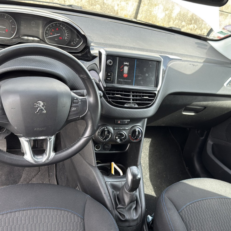 PEUGEOT 208 1 PHASE 2 1.2 VTI - 12V Photo n°16