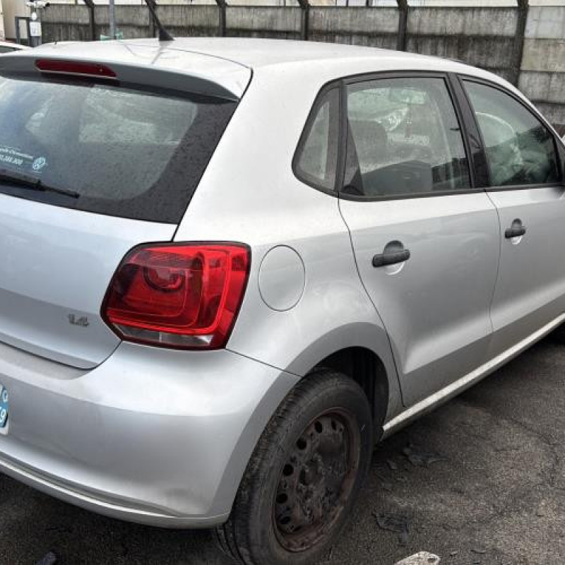 Volant VOLKSWAGEN POLO 5 Photo n°6