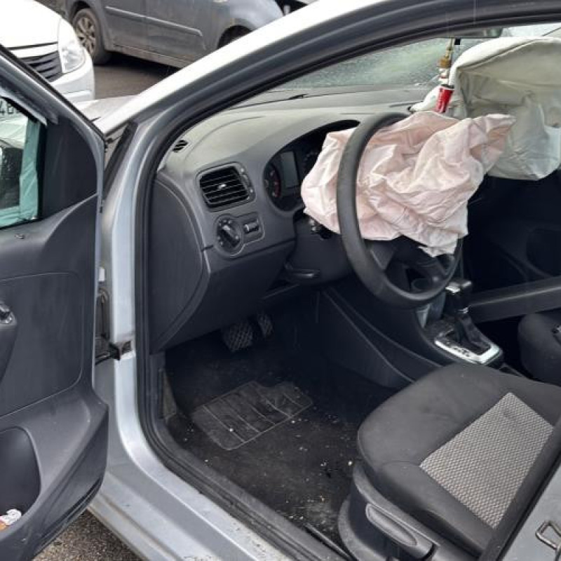 Volant VOLKSWAGEN POLO 5 Photo n°12