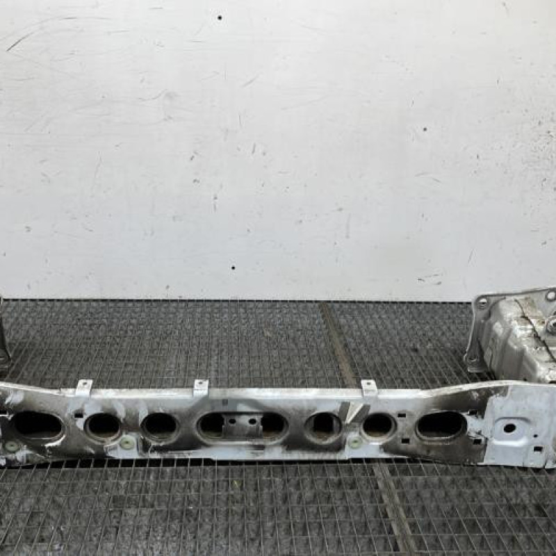 Renfort pare choc avant (traverse) FORD FOCUS 3 Photo n°4