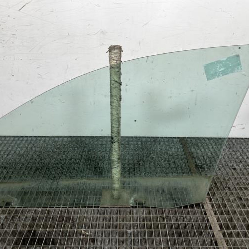 Vitre avant droit SEAT IBIZA 3 Photo n°4