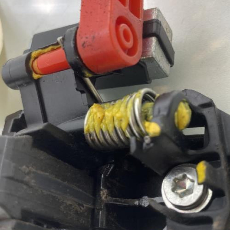 Poignee porte arriere droit TOYOTA YARIS 2 Photo n°3