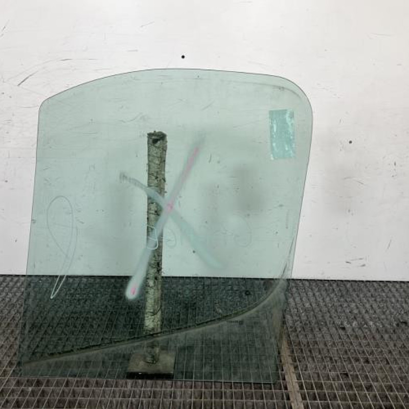 Vitre avant droit RENAULT TRAFIC 2 Photo n°4