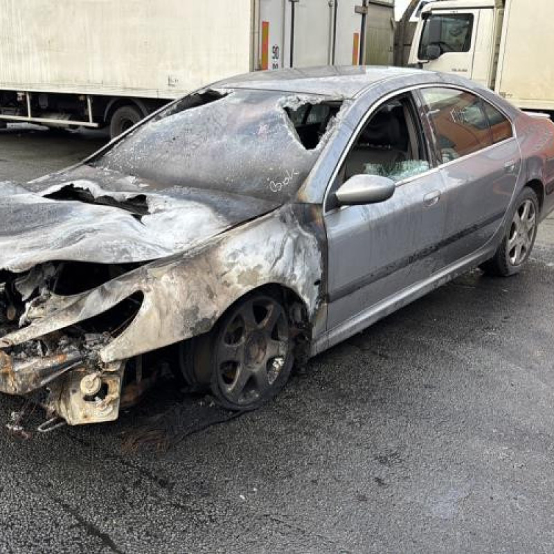 Bouton de coffre PEUGEOT 607 Photo n°4