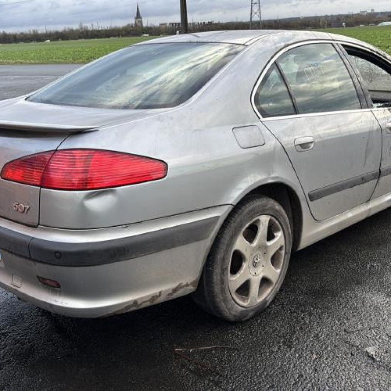 Bouton de coffre PEUGEOT 607 Photo n°6