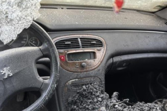 Bouton de coffre PEUGEOT 607