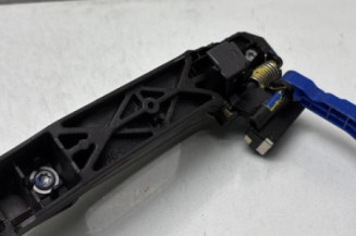 Poignee porte arriere gauche TOYOTA YARIS 2