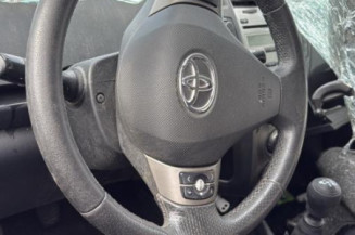 Poignee porte arriere gauche TOYOTA YARIS 2