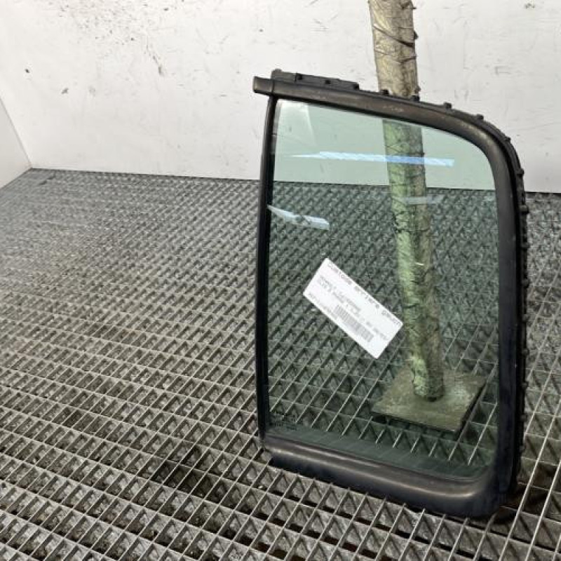Custode arriere gauche (porte) RENAULT CLIO 2 Photo n°3