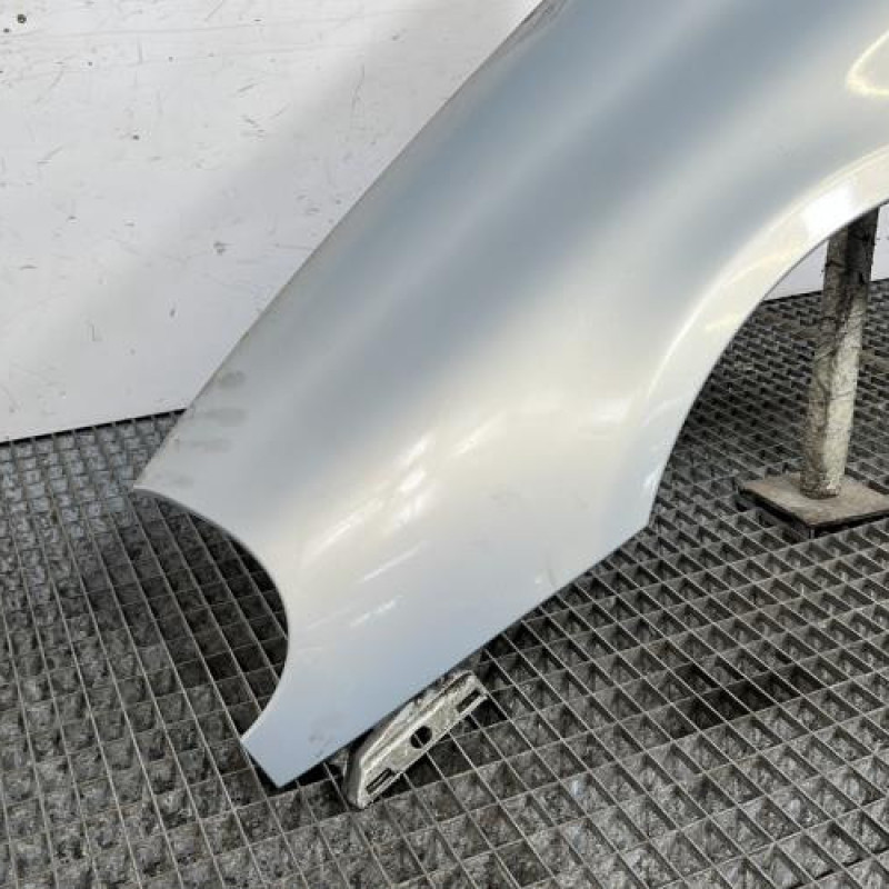 Aile avant gauche RENAULT CLIO 2 Photo n°2