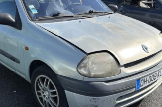 Aile avant gauche RENAULT CLIO 2