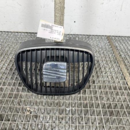 Calandre SEAT IBIZA 3 Photo n°1
