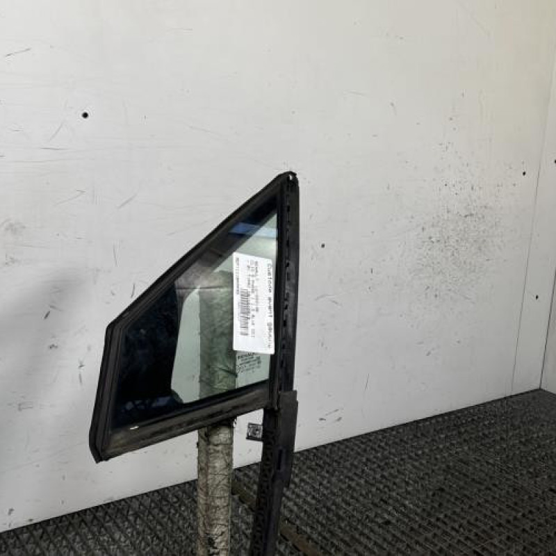 Custode avant gauche (porte) RENAULT CLIO 5 Photo n°2