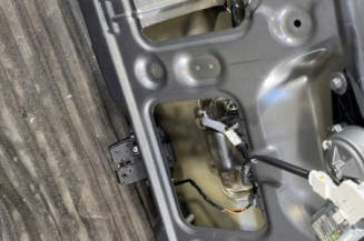 Malle/Hayon arriere NISSAN MICRA 3