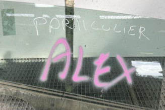 Vitre arriere droit KIA SPORTAGE 3 Photo n°1