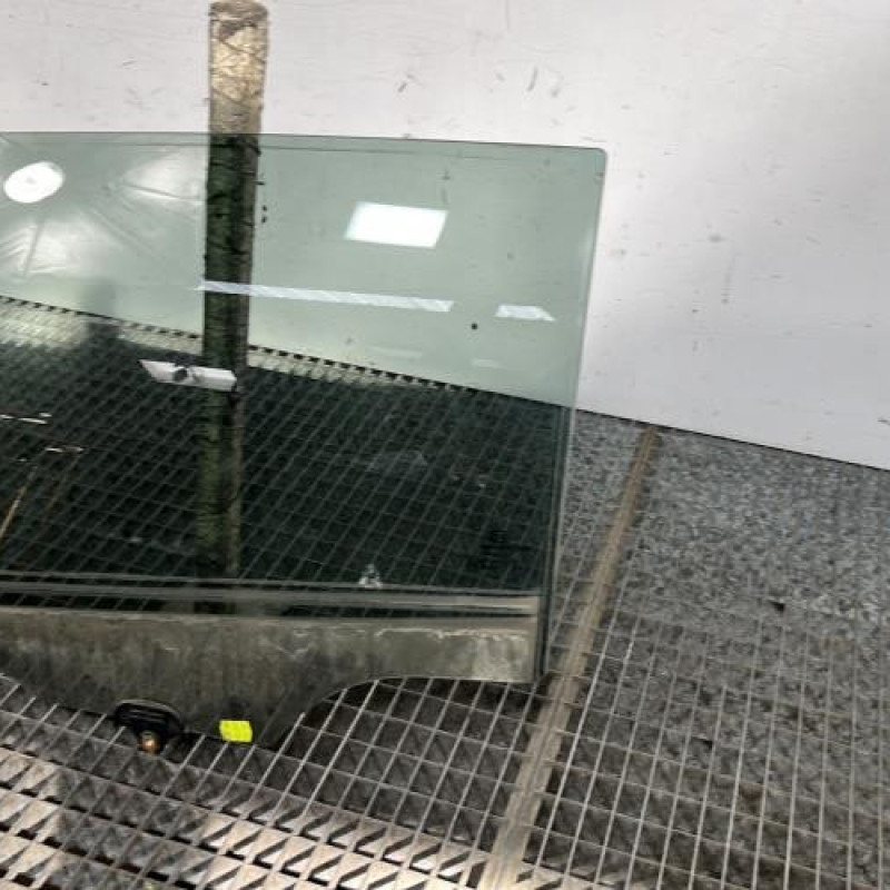 Vitre arriere gauche KIA SPORTAGE 3 Photo n°3