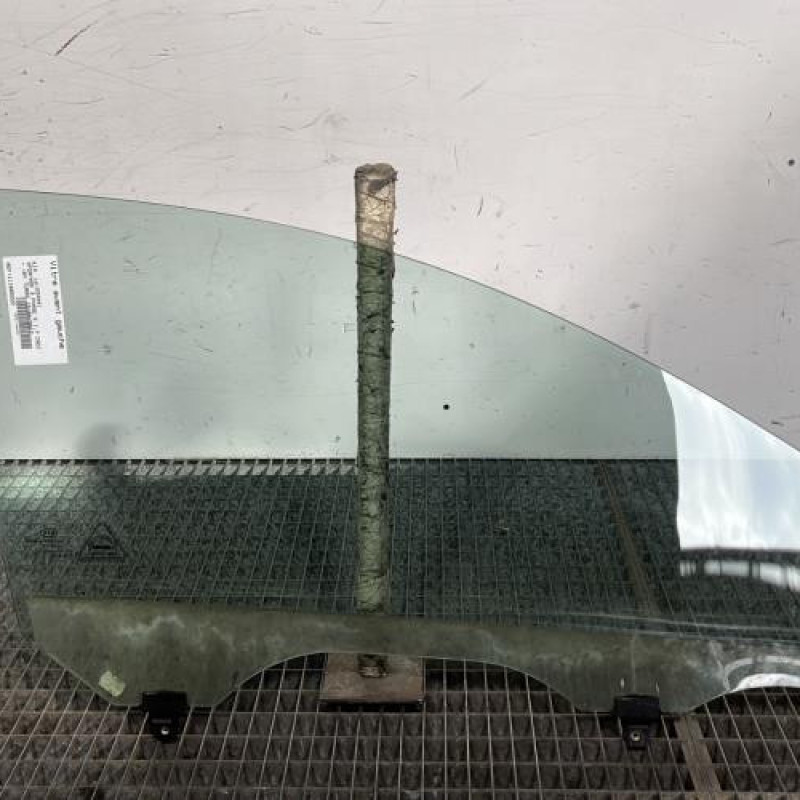 Vitre avant gauche KIA SPORTAGE 3 Photo n°4