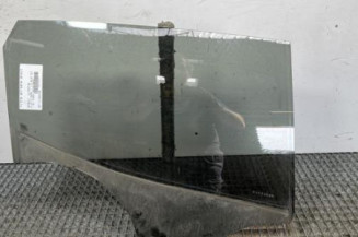 Vitre arriere droit RENAULT CLIO 5 Photo n°1