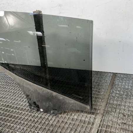Vitre arriere droit RENAULT CLIO 5