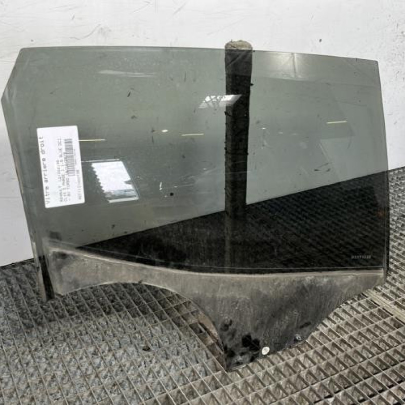 Vitre arriere droit RENAULT CLIO 5 Photo n°3