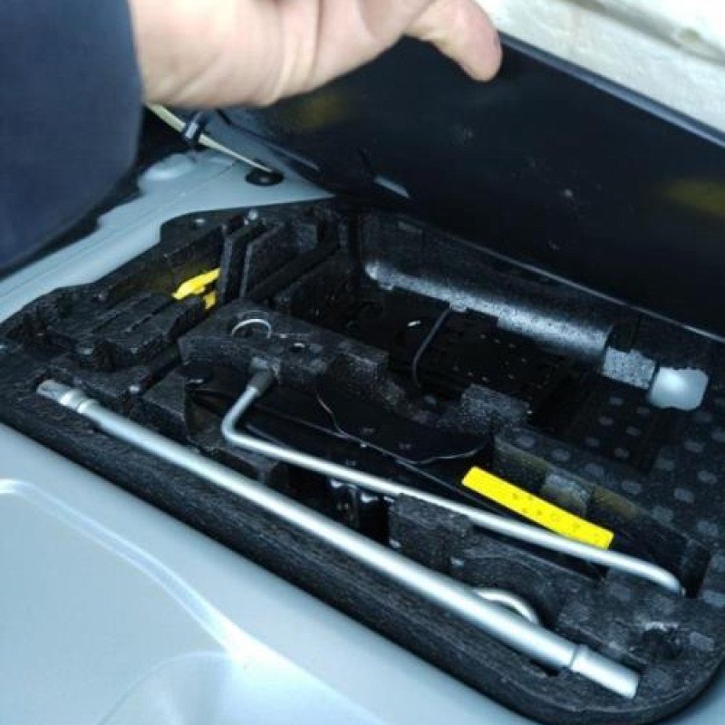 Pare boue arriere droit CITROEN DS5 Photo n°15