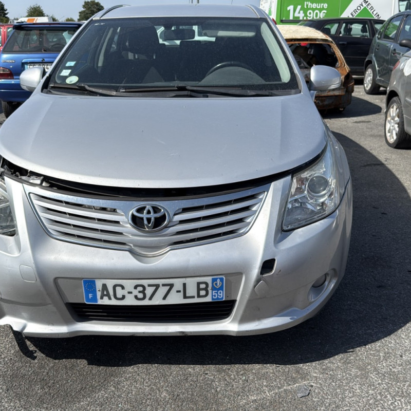 TOYOTA AVENSIS 3 PHASE 1 BREAK 2.2 D4D - 16V TURBO Photo n°9