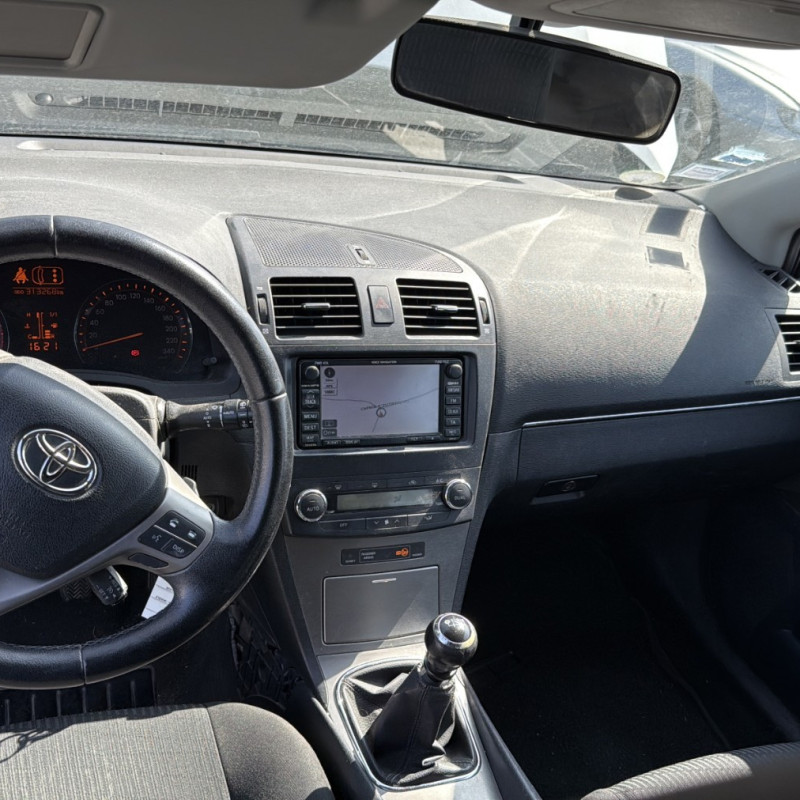 TOYOTA AVENSIS 3 PHASE 1 BREAK 2.2 D4D - 16V TURBO Photo n°17