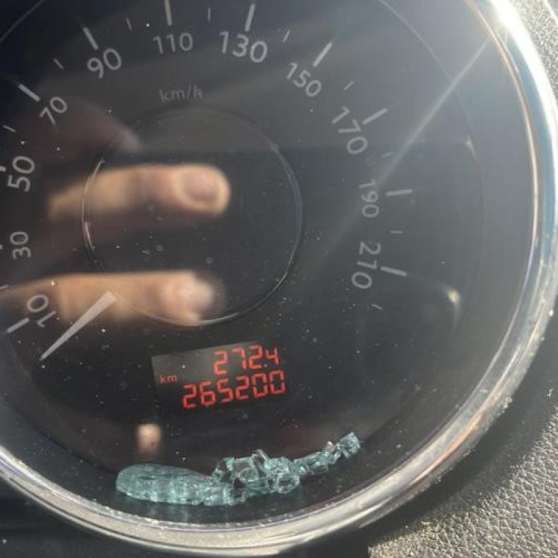 Baguette de coffre PEUGEOT 5008 1 Photo n°19