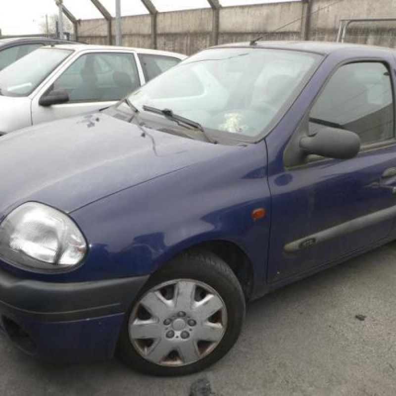Aile avant gauche RENAULT CLIO 2 Photo n°8