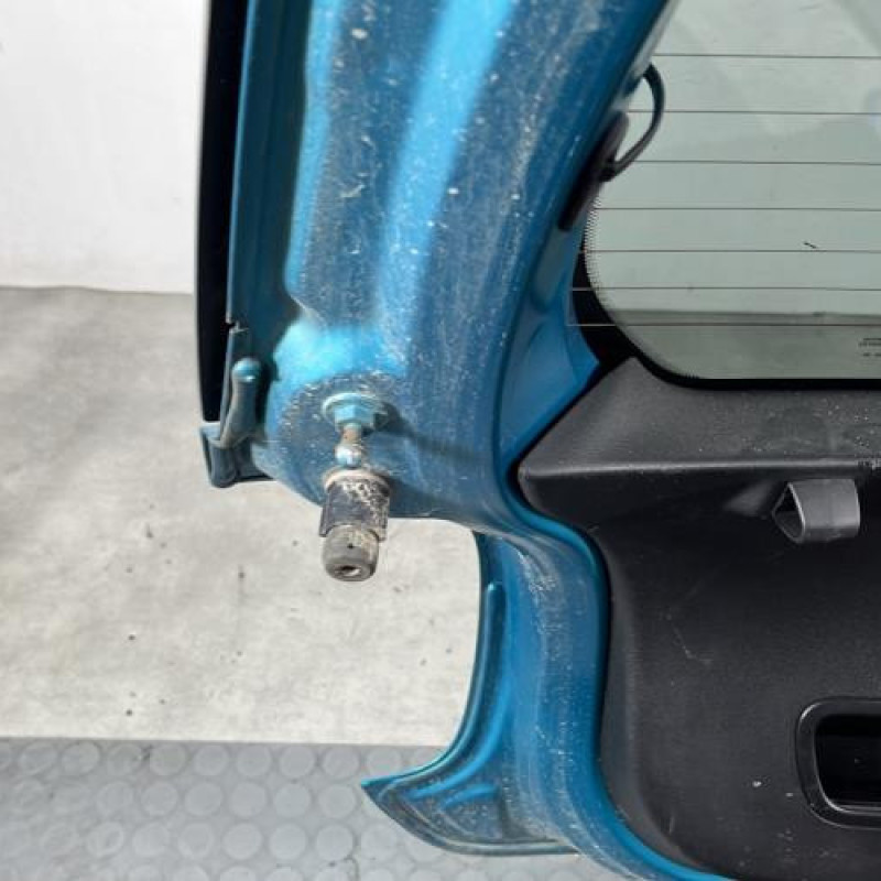 Malle/Hayon arriere CITROEN C3 3 Photo n°9