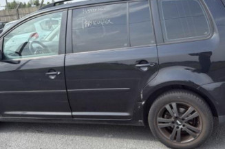 Pare choc avant VOLKSWAGEN TOURAN 1