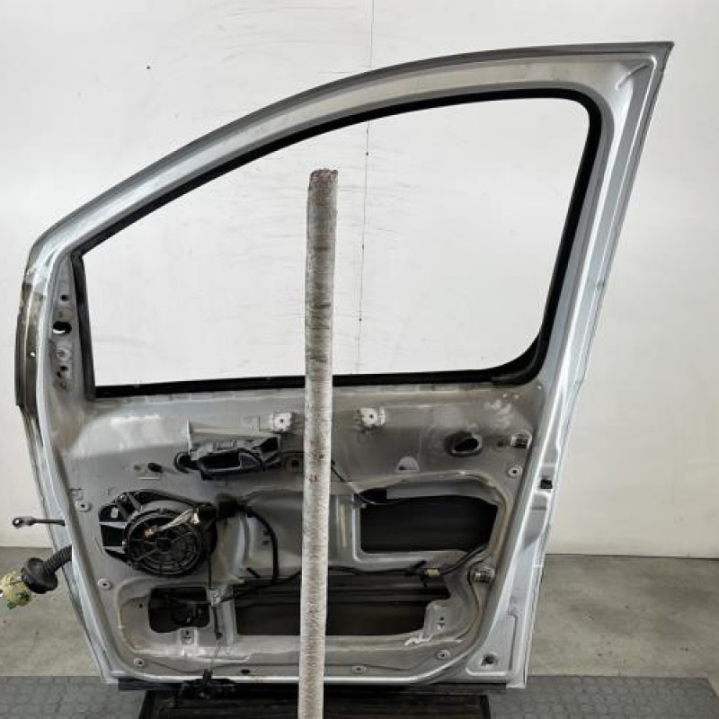 Porte avant droit PEUGEOT EXPERT 3 Photo n°7