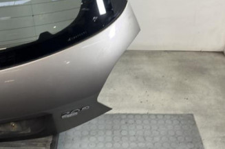 Malle/Hayon arriere PEUGEOT 208 1