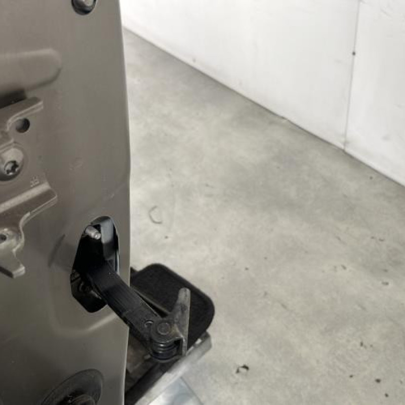 Porte avant droit PEUGEOT 208 1 Photo n°4