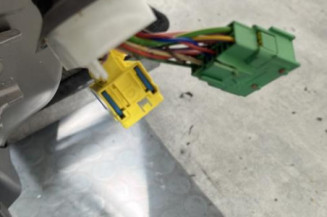 Porte avant droit PEUGEOT 208 1