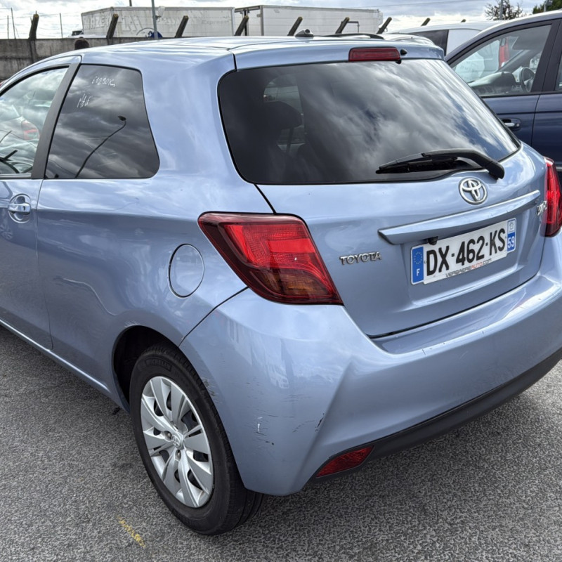 TOYOTA YARIS 3 PHASE 2 1.0 VVTI - 12V Photo n°4