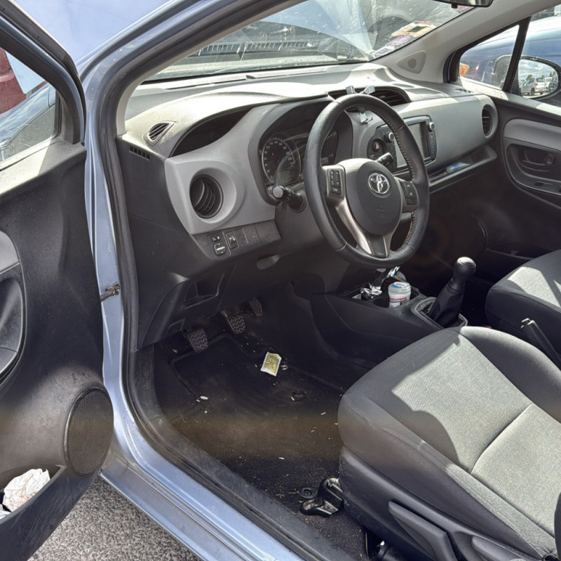TOYOTA YARIS 3 PHASE 2 1.0 VVTI - 12V Photo n°13