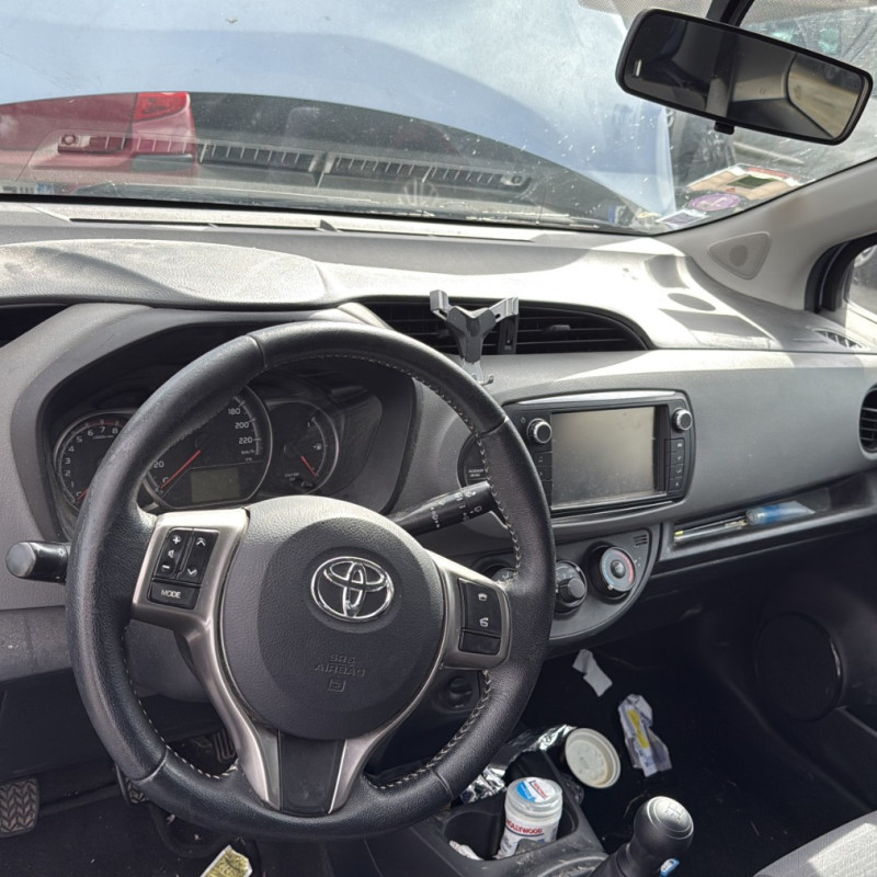 TOYOTA YARIS 3 PHASE 2 1.0 VVTI - 12V Photo n°15