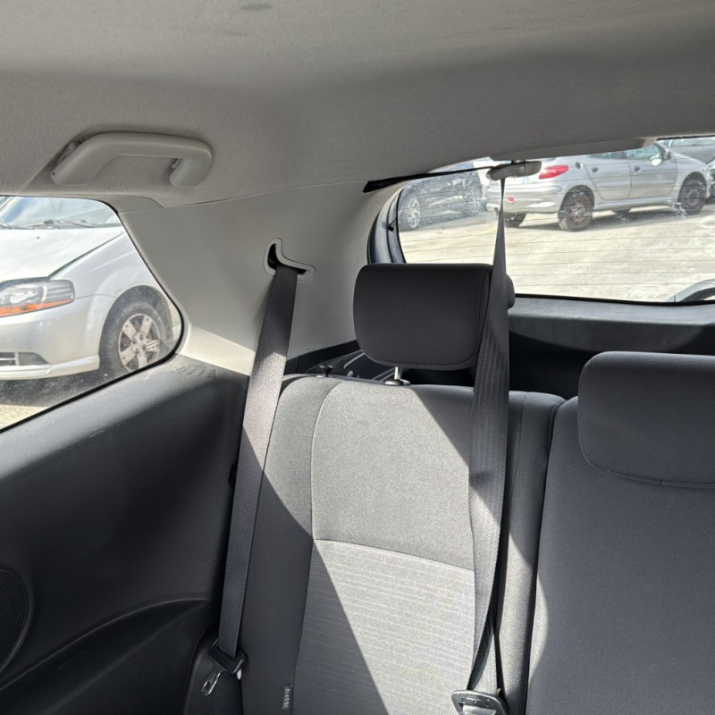 TOYOTA YARIS 3 PHASE 2 1.0 VVTI - 12V Photo n°16