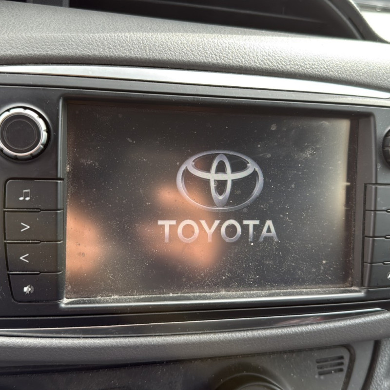 TOYOTA YARIS 3 PHASE 2 1.0 VVTI - 12V Photo n°18