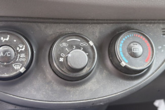 TOYOTA YARIS 3 PHASE 2 1.0 VVTI - 12V