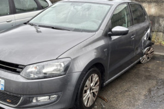 VOLKSWAGEN POLO 5 PHASE 1 1.6 TDI - 16V TURBO Photo n°1