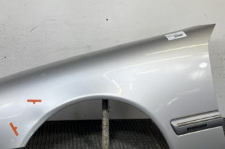 Aile avant gauche MERCEDES CLASSE E 210 Photo n°1